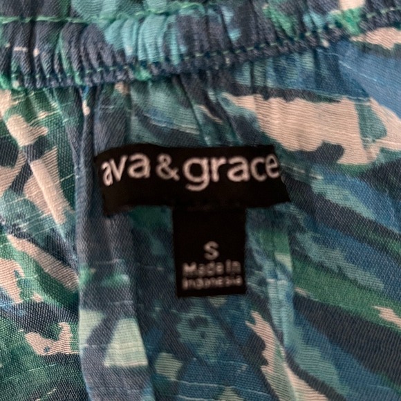 Ava & Grace Shirt Womens Small Blue White Floral Botanical Tunic Boho Peasant - Picture 7 of 9